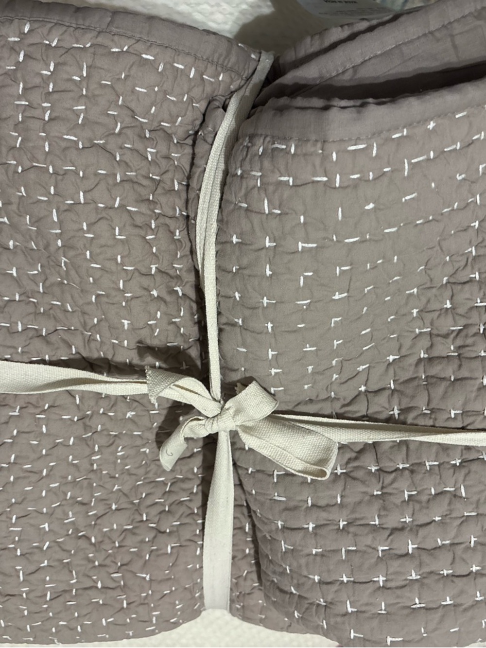 Quince Quilted organic cotton quilt with shams QUEEN- Taupe